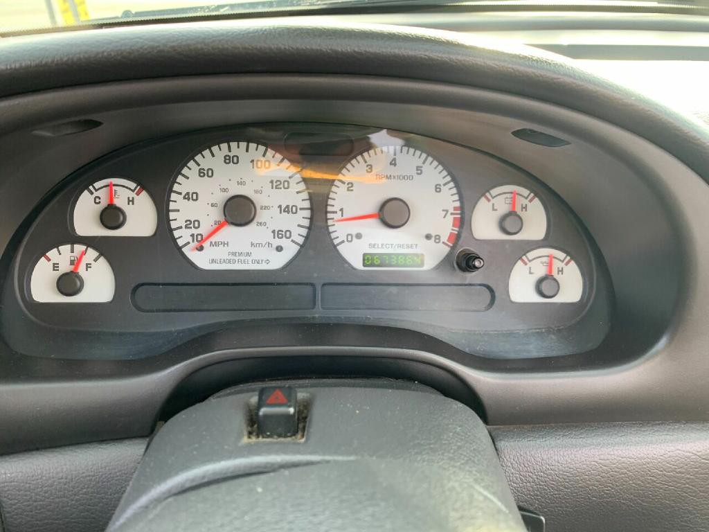 2001 Ford Mustang Image 10