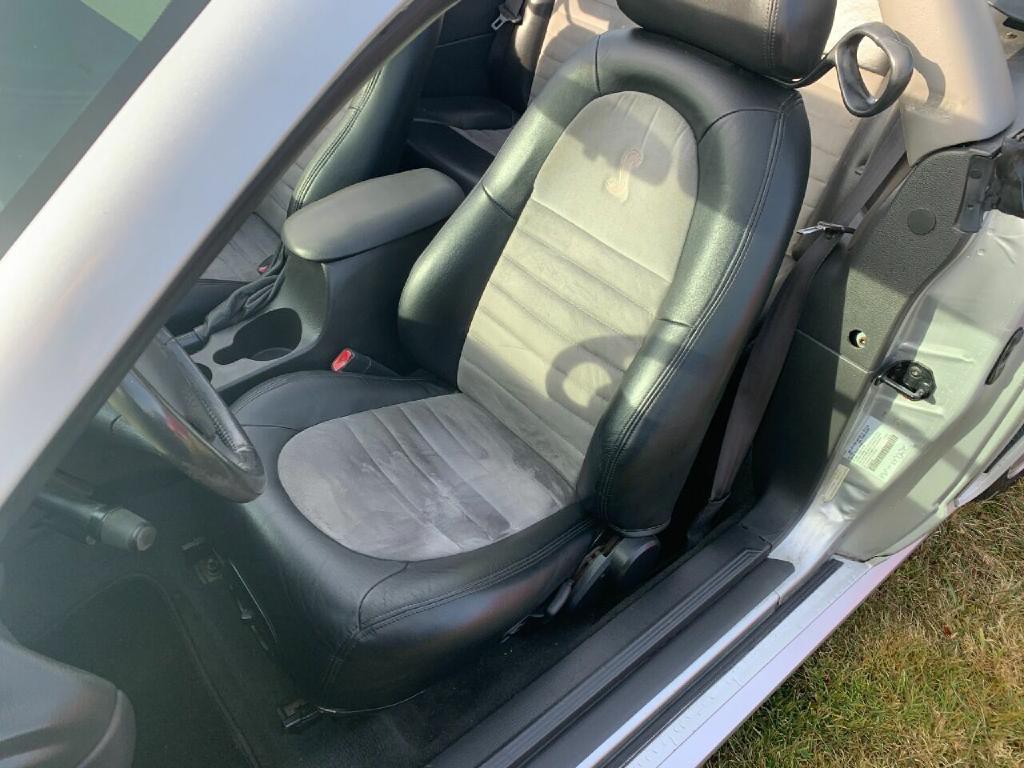 2001 Ford Mustang Image 14