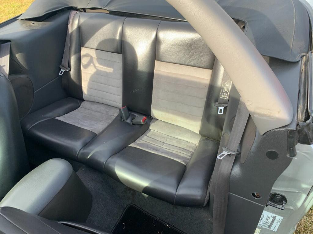 2001 Ford Mustang Image 17