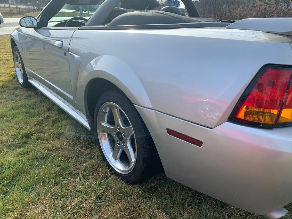 2001 Ford Mustang Image 45