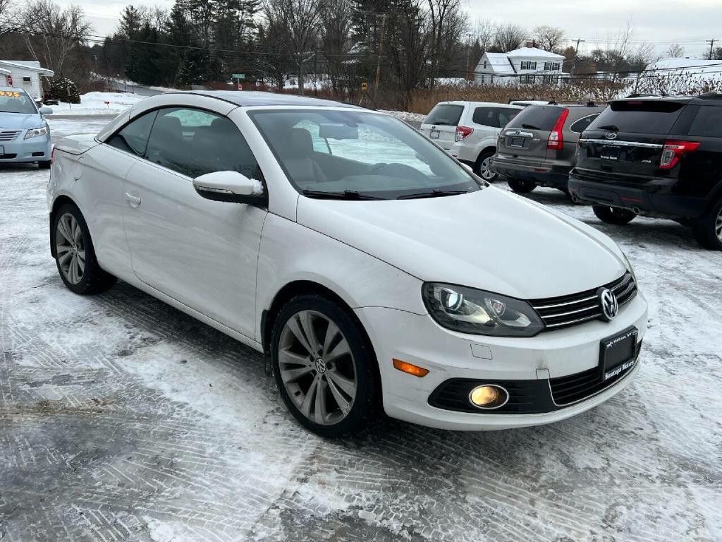 2013 Volkswagen Eos Image 2