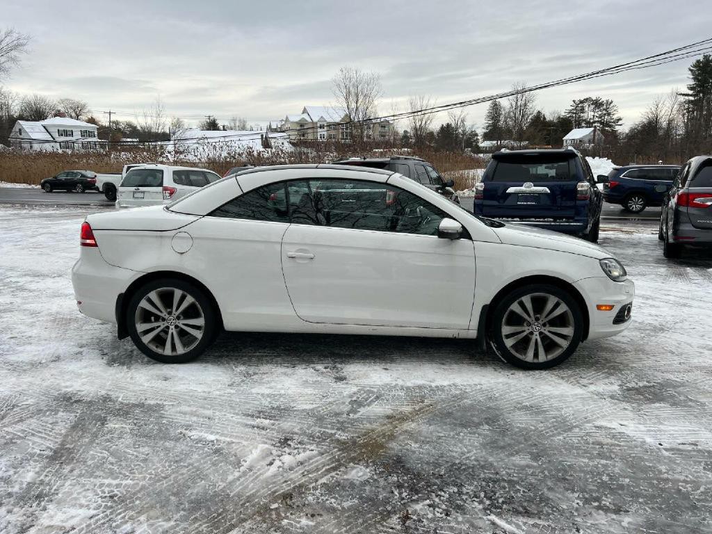 2013 Volkswagen Eos Image 8
