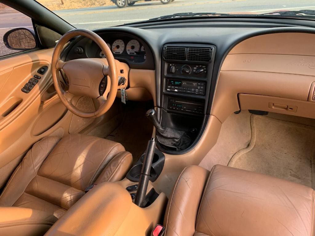 1998 Ford Mustang Image 10