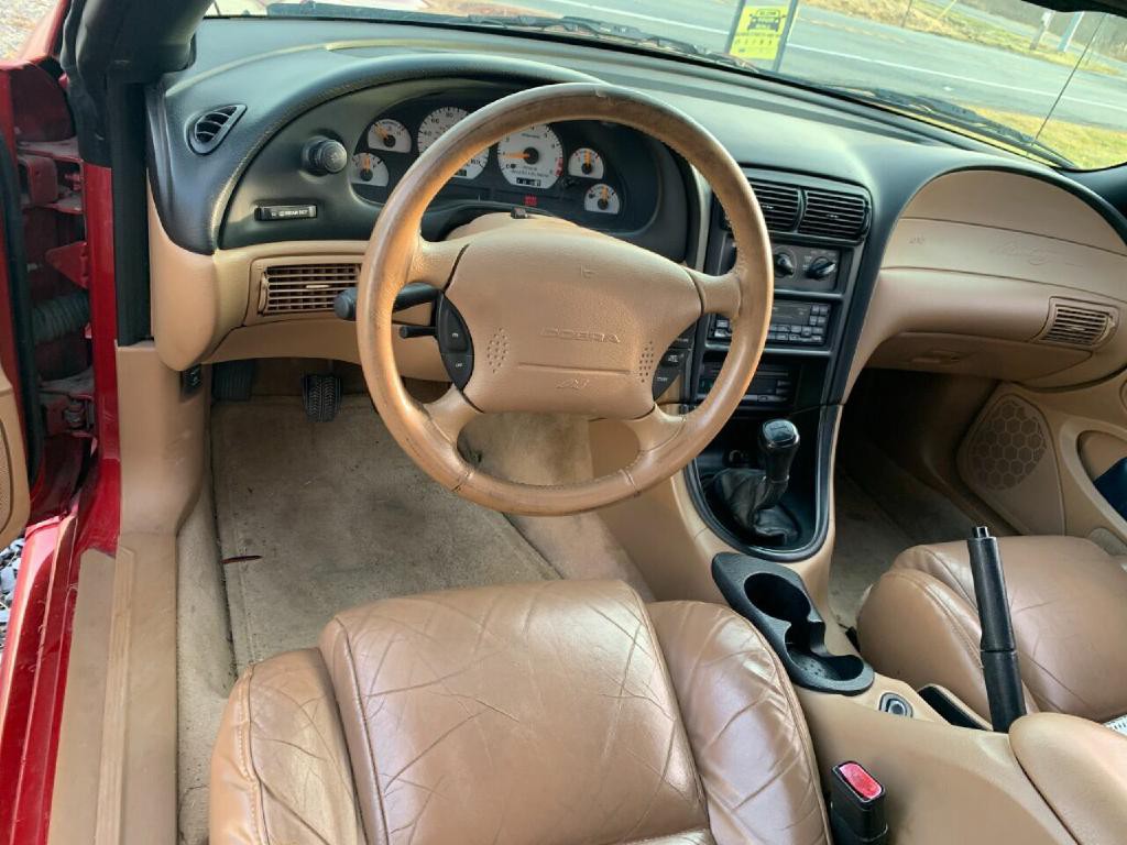 1998 Ford Mustang Image 15