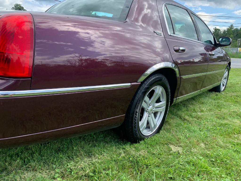 2006 Lincoln Town Car Image 37