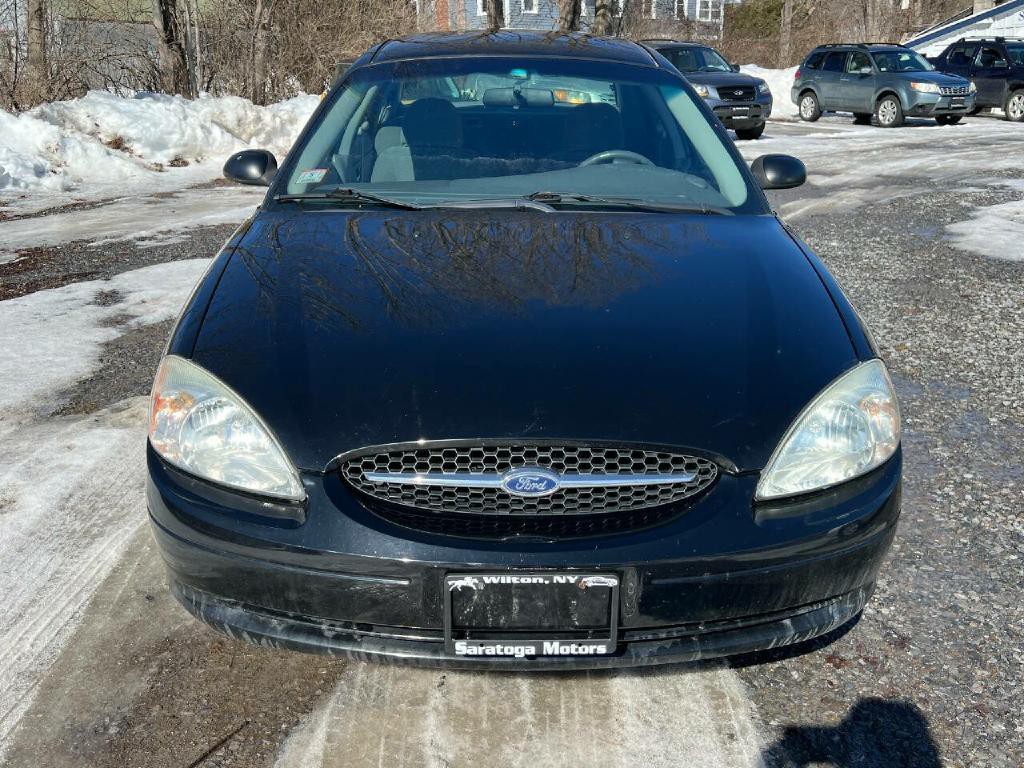 2001 Ford Taurus Image 2