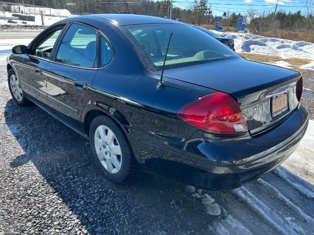 2001 Ford Taurus Image 5