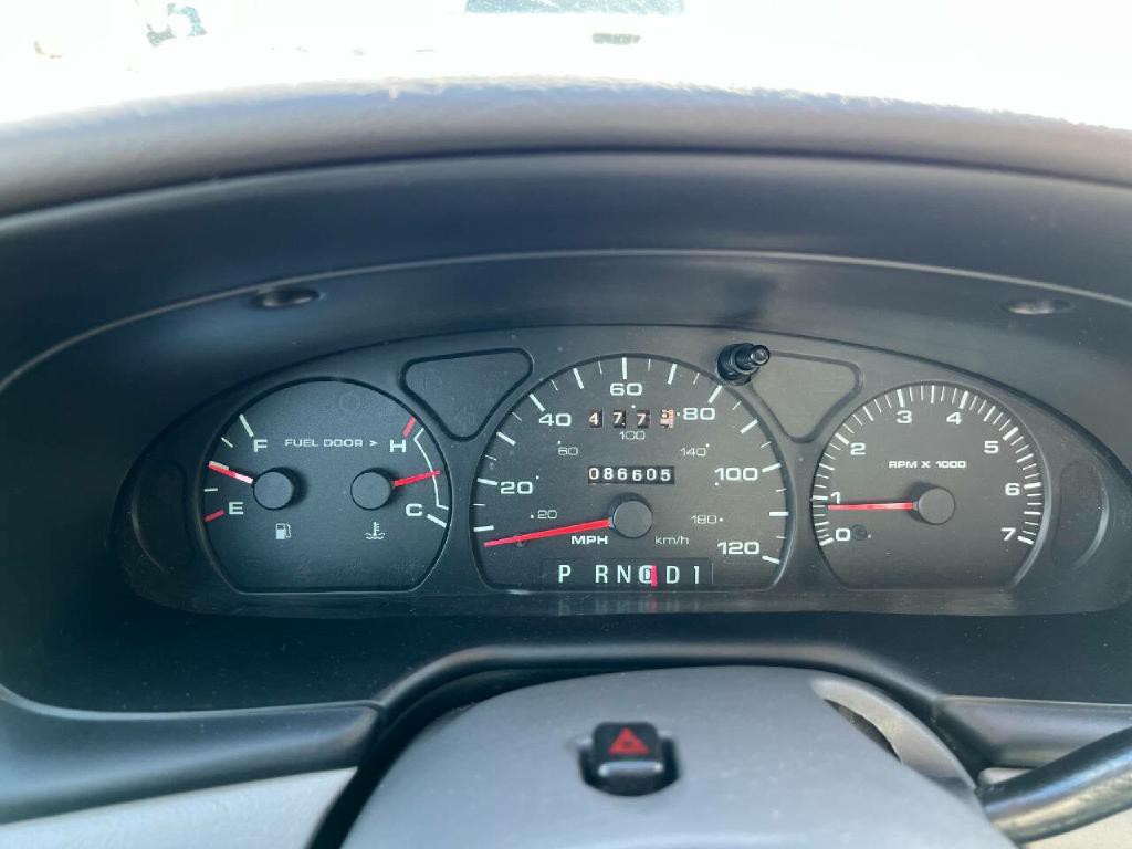 2001 Ford Taurus Image 11