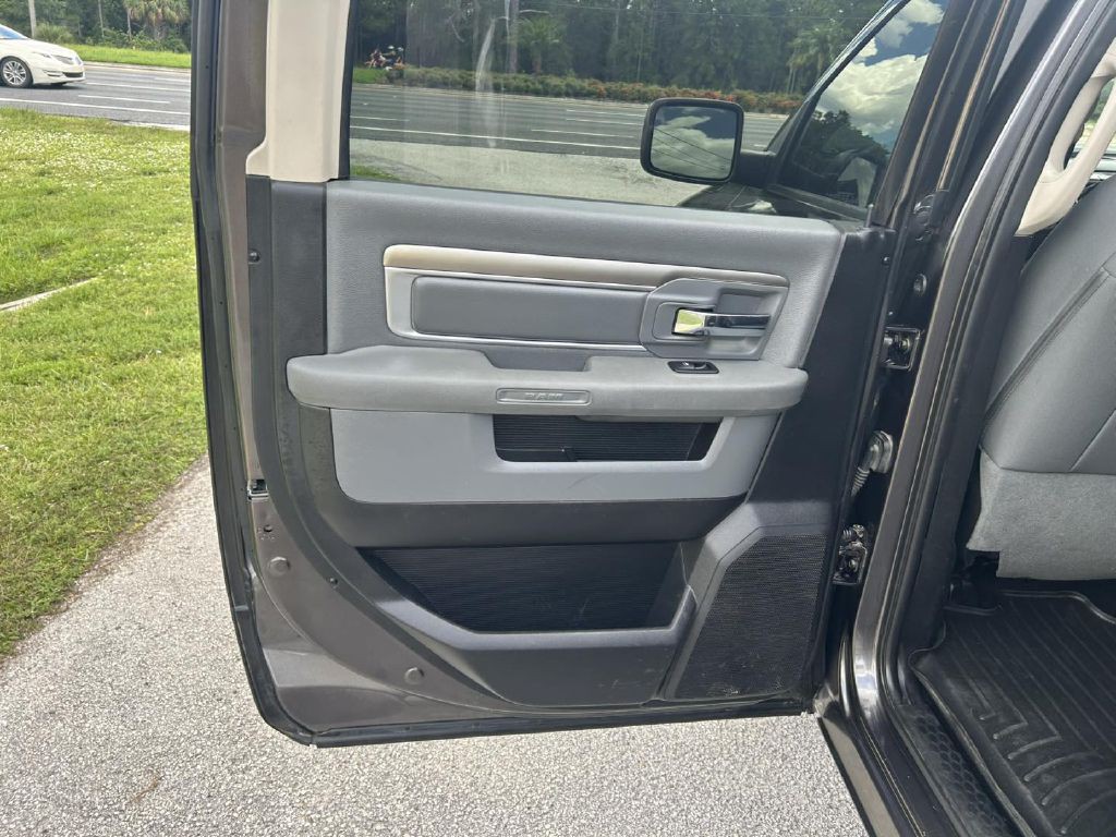 2015 RAM 1500 Image 15