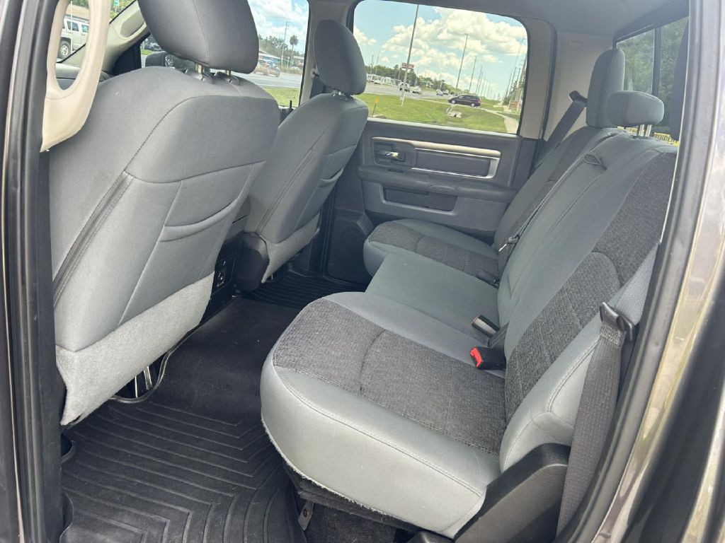2015 RAM 1500 Image 16