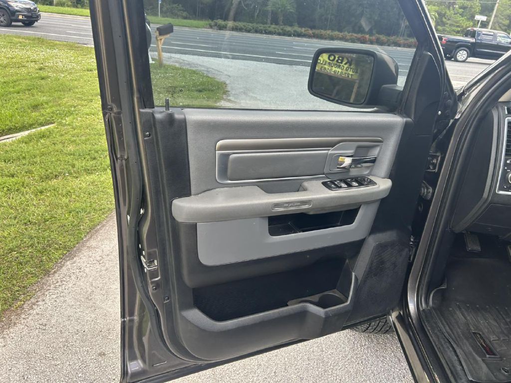 2015 RAM 1500 Image 18