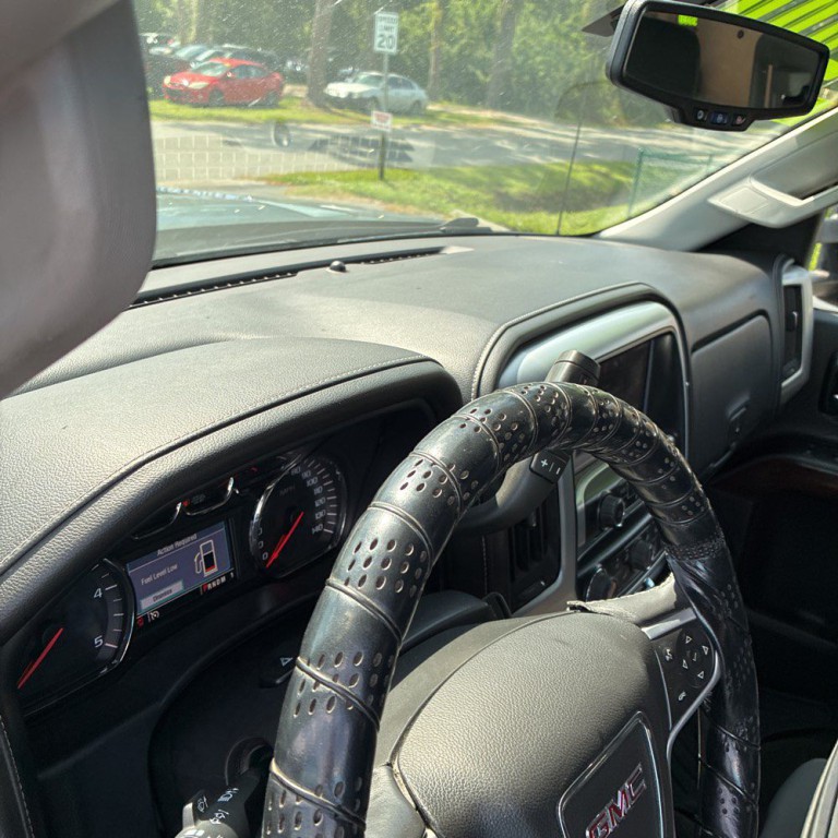 2015 GMC Sierra Image 25