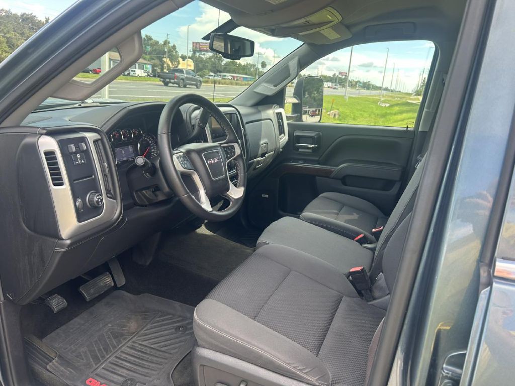 2015 GMC Sierra Image 18