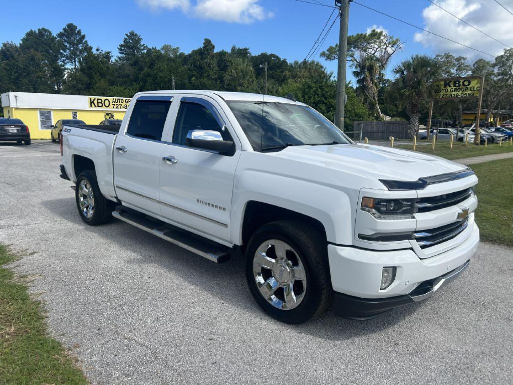 2017 Chevrolet Silverado 1500 Image 1