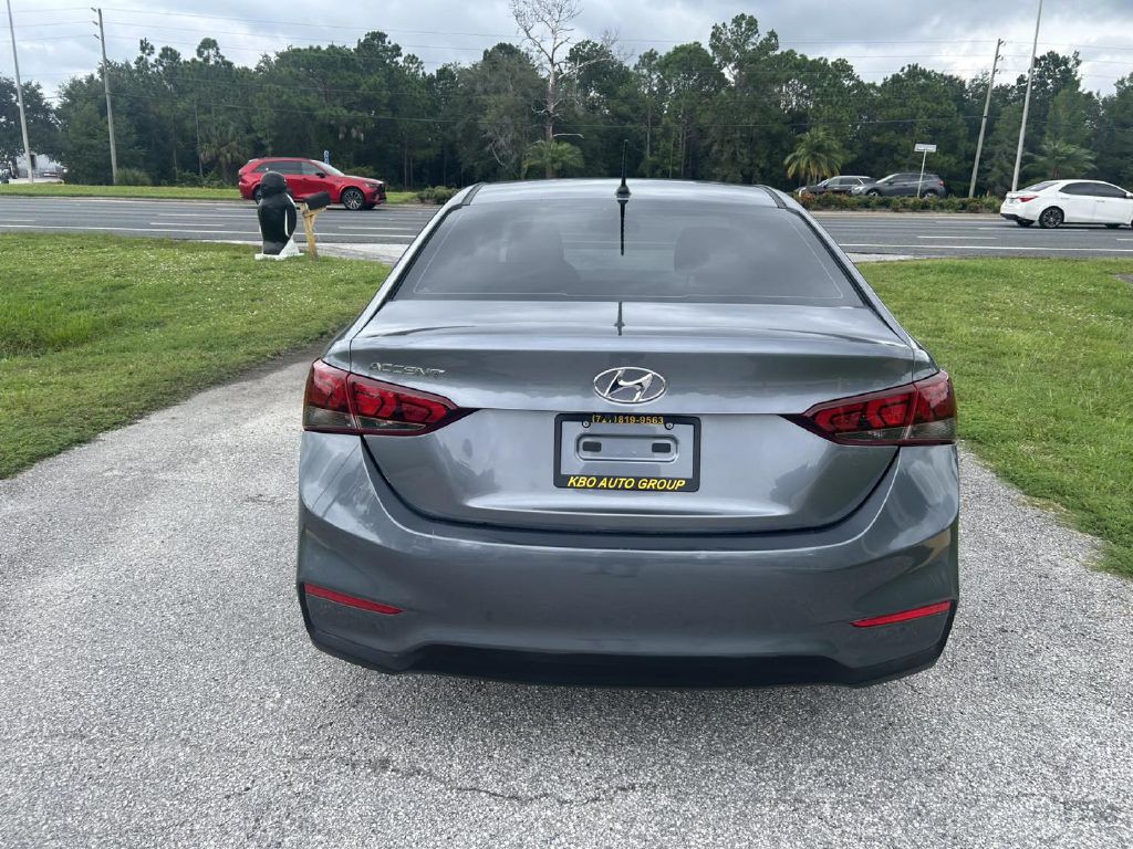 2018 Hyundai Accent Image 4