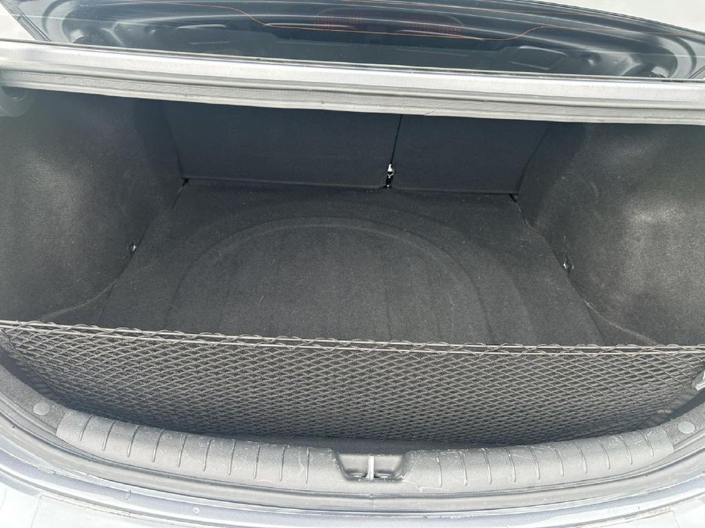 2018 Hyundai Accent Image 11