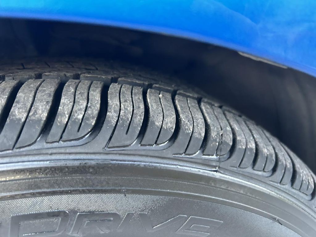 2021 Nissan Versa Image 10