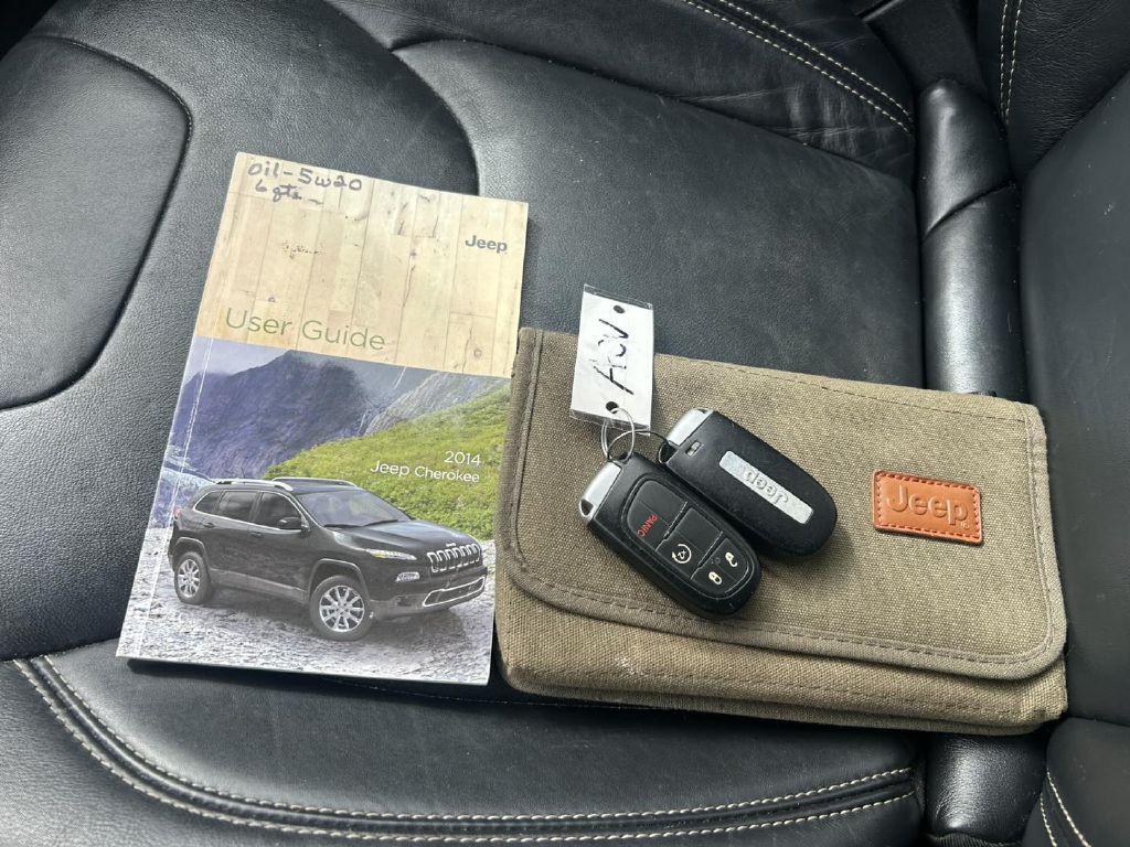 2014 Jeep Cherokee Image 19