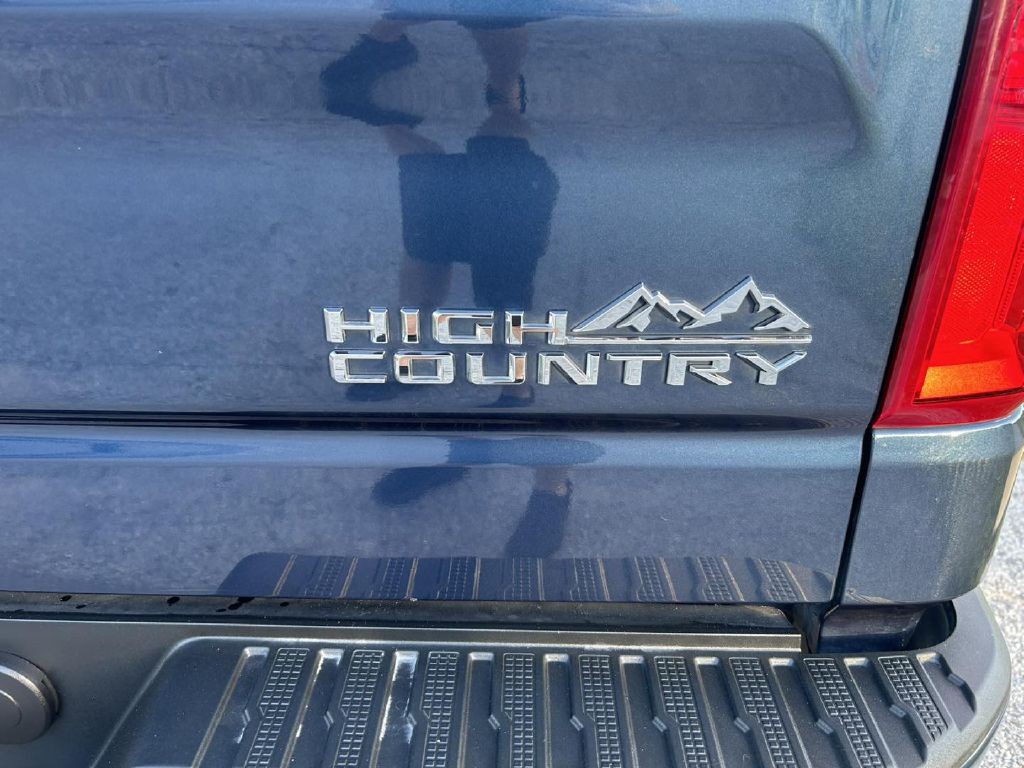 2019 Chevrolet Silverado 1500 Image 12