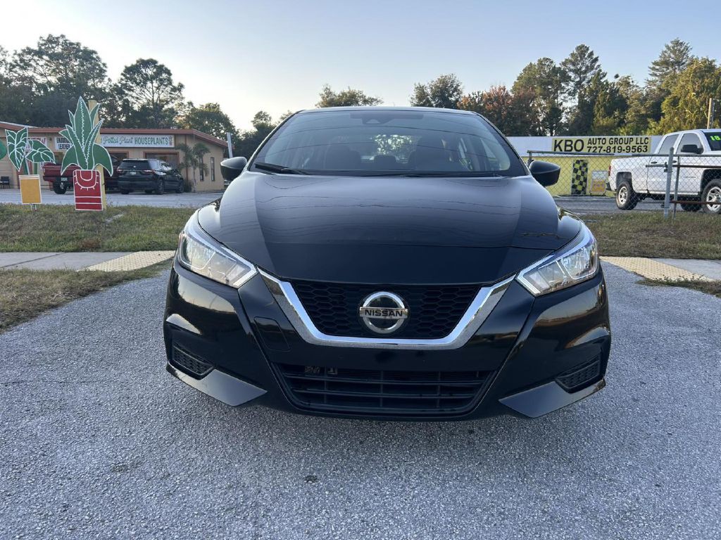 2022 Nissan Versa Image 8