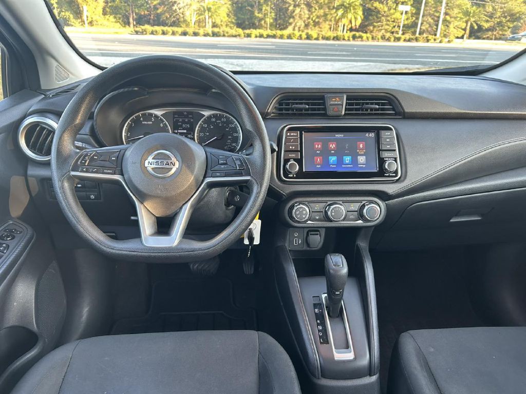 2022 Nissan Versa Image 14
