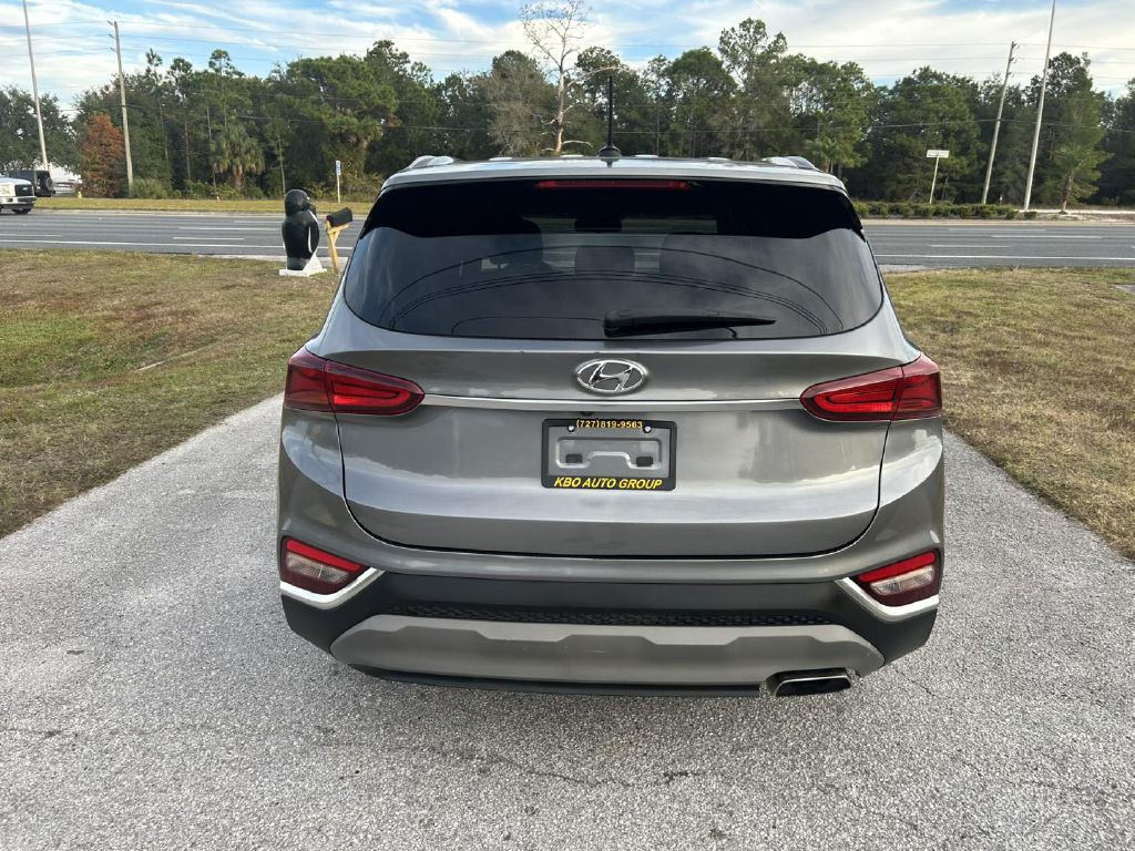 2019 Hyundai Santa Fe Image 4