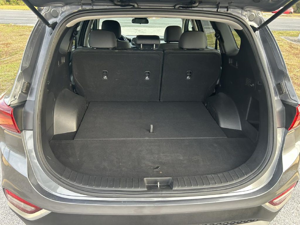 2019 Hyundai Santa Fe Image 11