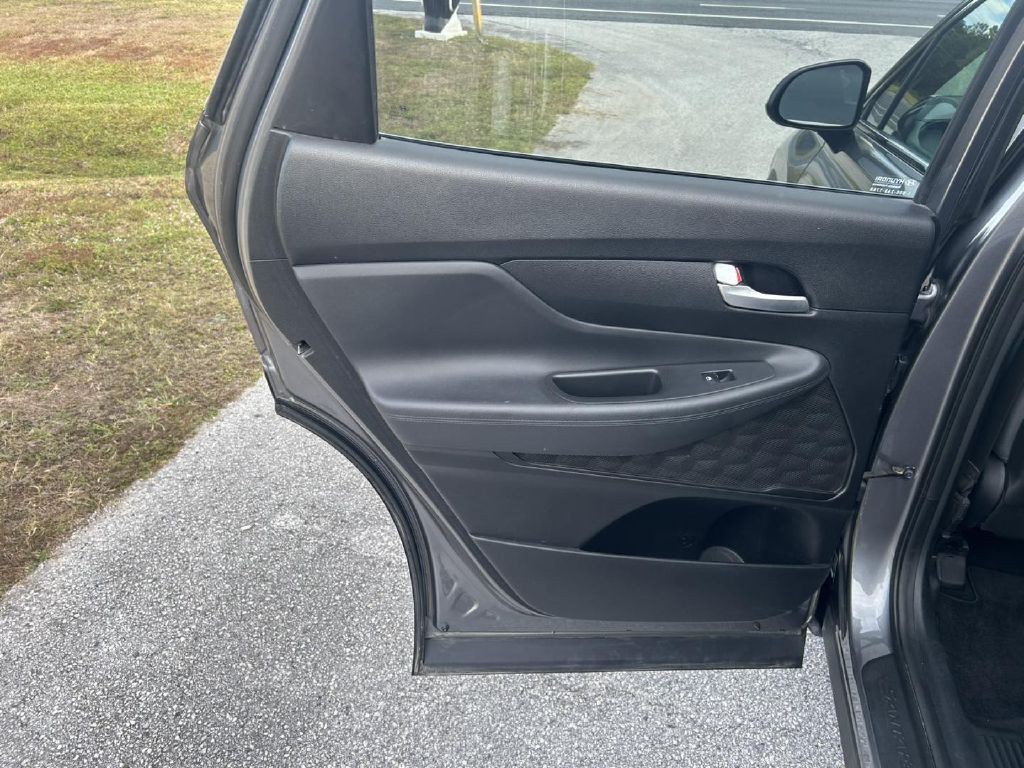 2019 Hyundai Santa Fe Image 13