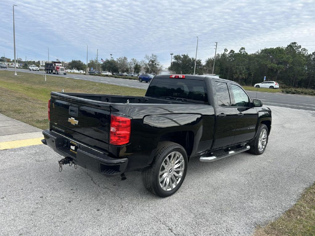 2018 Chevrolet Silverado 1500 Image 3