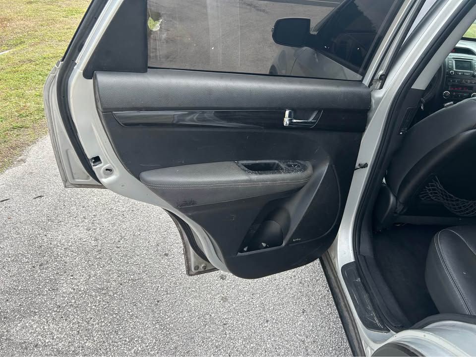 2013 Kia Sorento Image 11