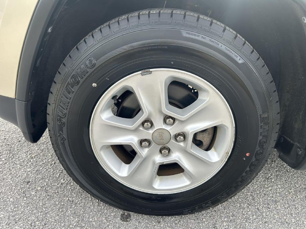 2014 Jeep Grand Cherokee Image 9