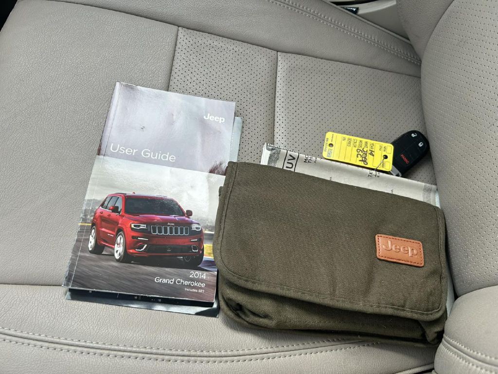 2014 Jeep Grand Cherokee Image 18