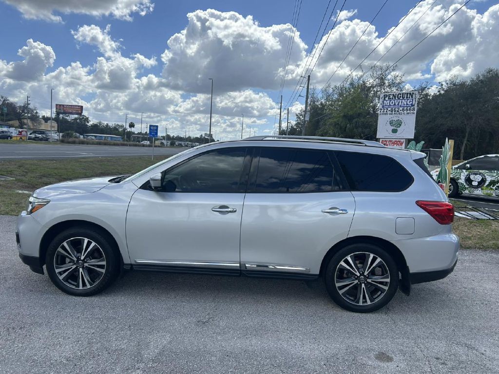 2017 Nissan Pathfinder Image 6