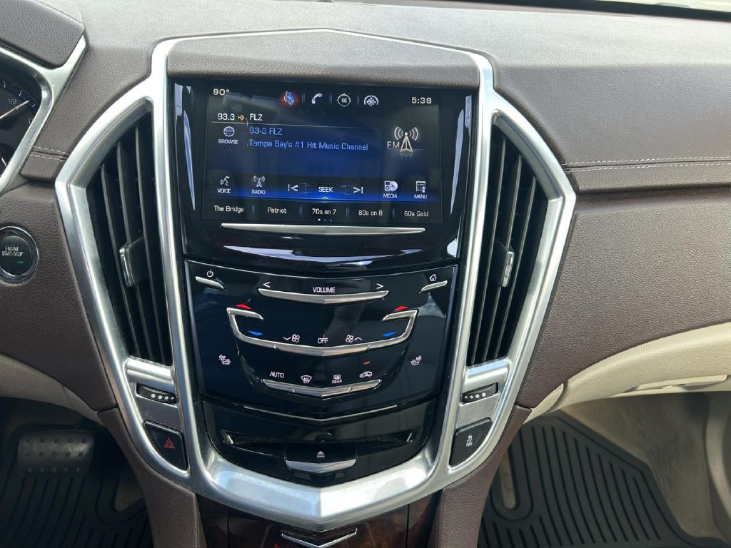 2015 Cadillac SRX Image 18