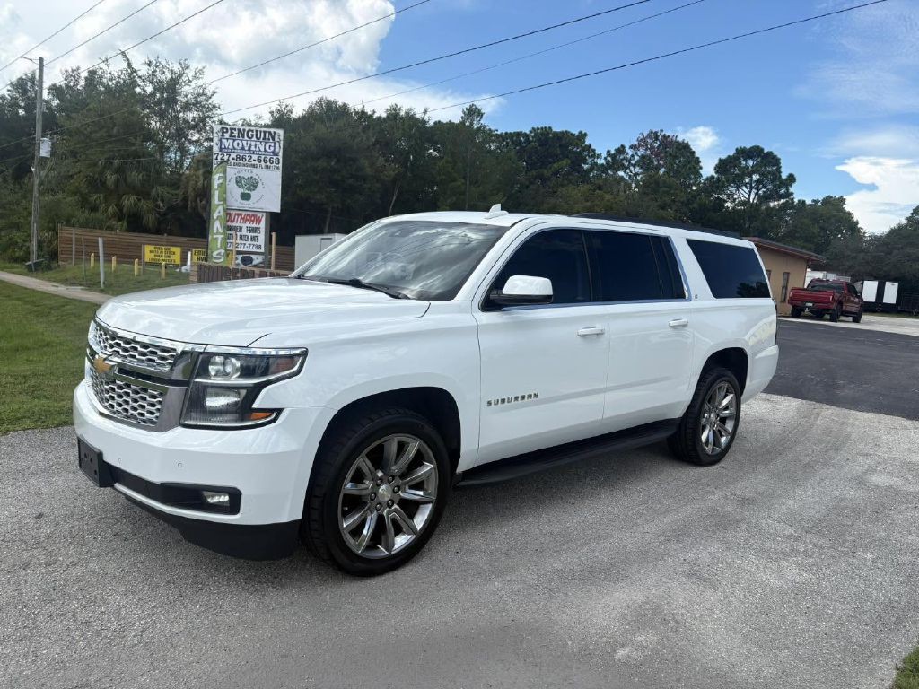 2017 Chevrolet Suburban Image 8
