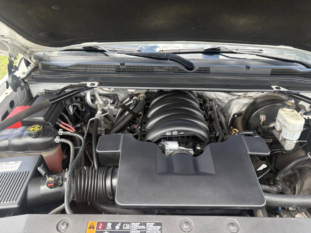 2017 Chevrolet Suburban Image 23