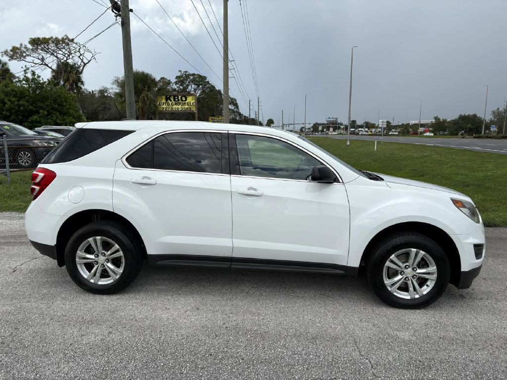 2017 Chevrolet Equinox Image 3