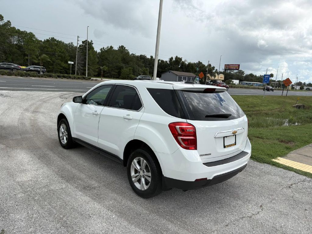 2017 Chevrolet Equinox Image 6