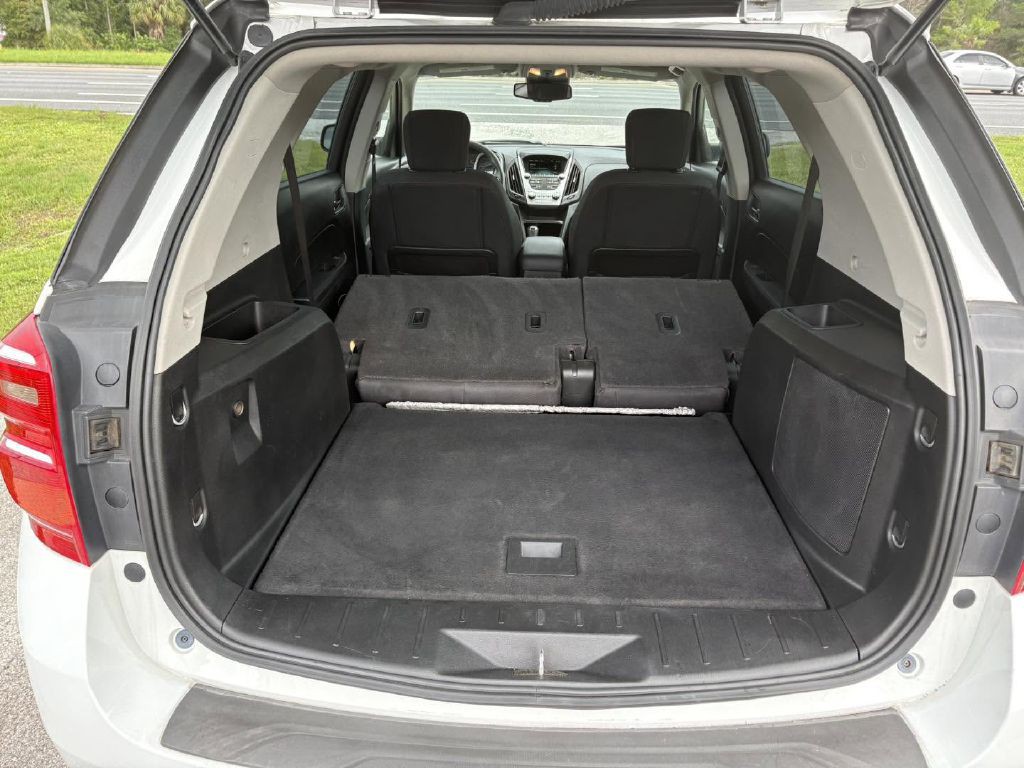 2017 Chevrolet Equinox Image 13