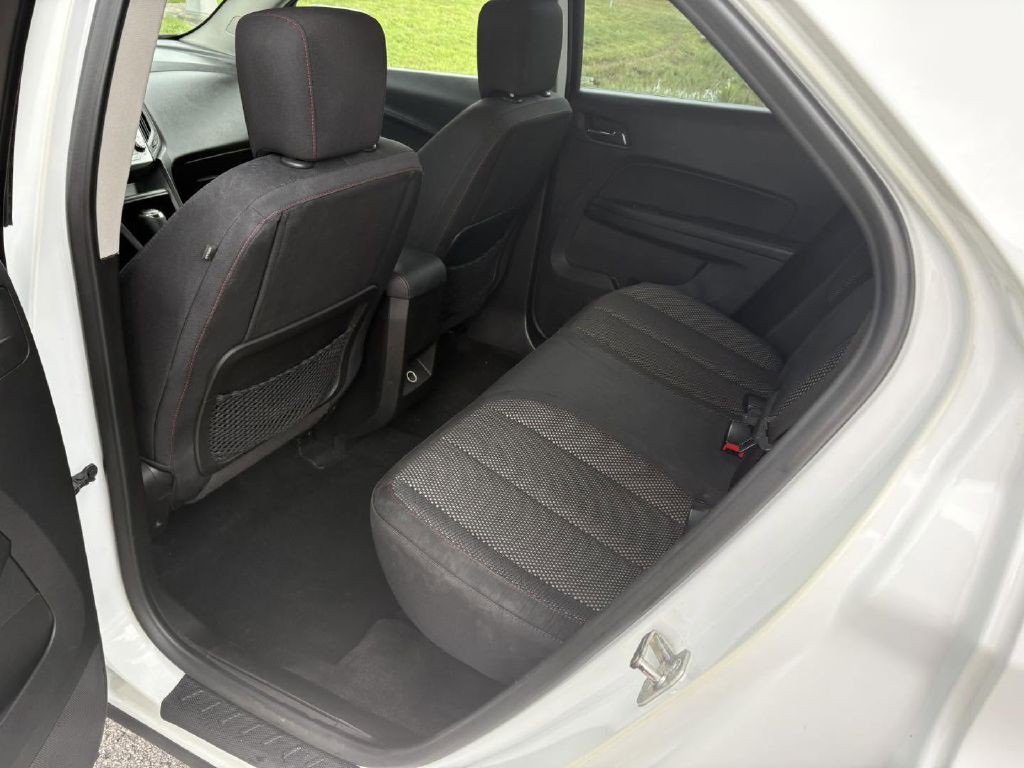 2017 Chevrolet Equinox Image 15