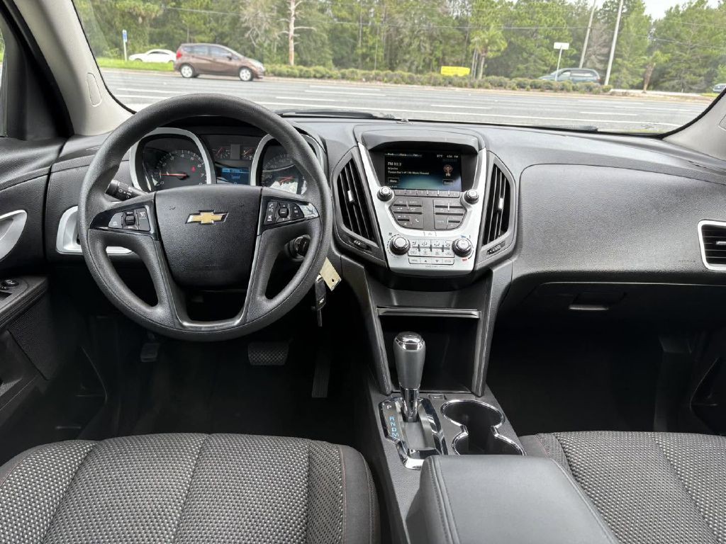 2017 Chevrolet Equinox Image 16