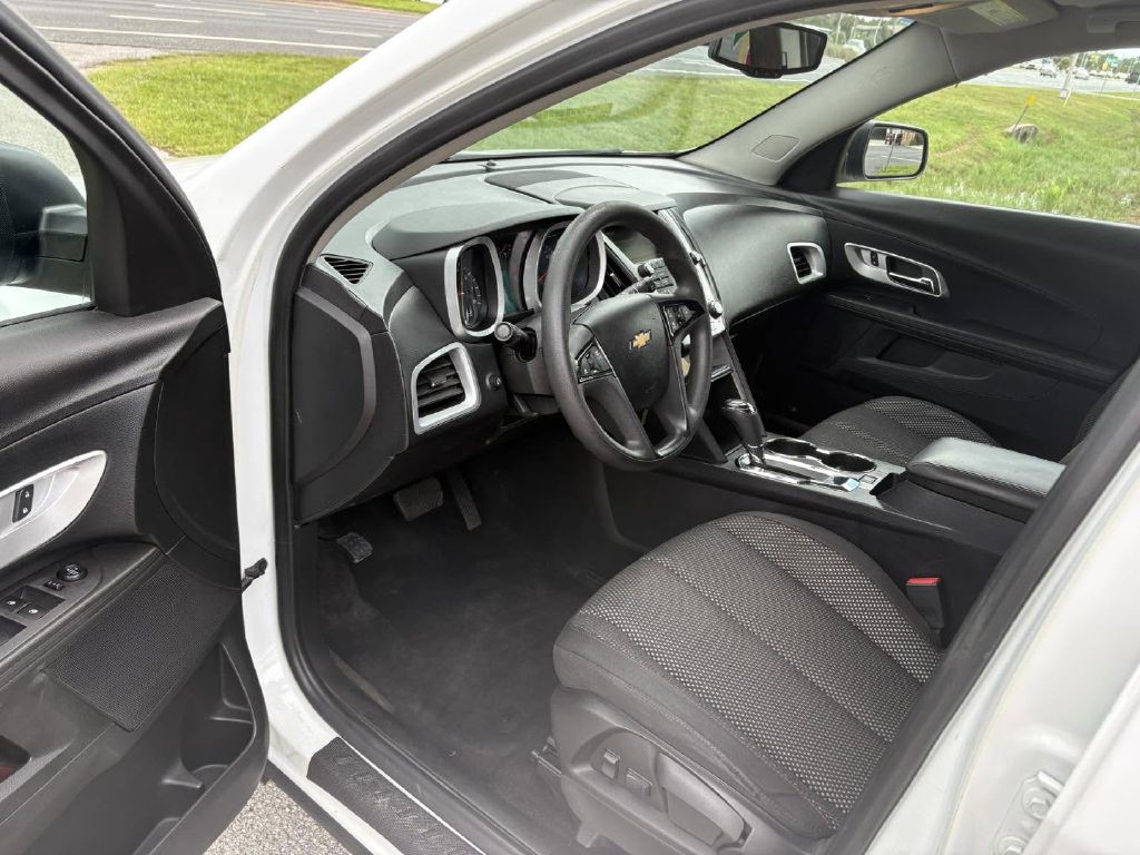 2017 Chevrolet Equinox Image 18