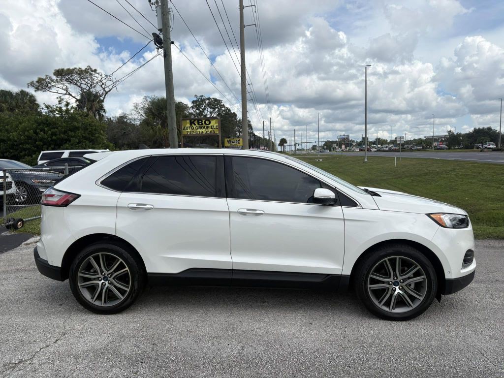 2020 Ford Edge Image 3