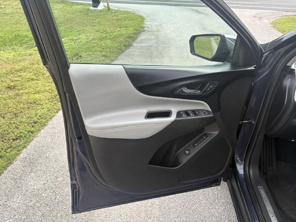 2019 Chevrolet Equinox Image 17