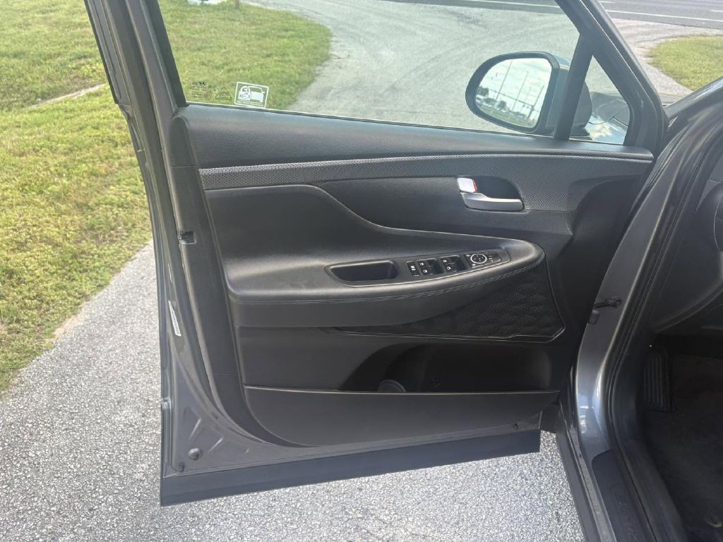 2019 Hyundai Santa Fe Image 17