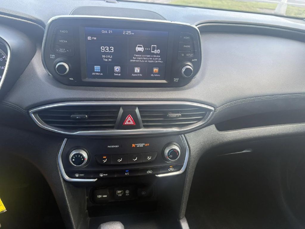 2019 Hyundai Santa Fe Image 19