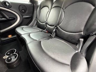 2016 MINI Countryman Image 6
