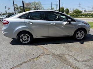 2017 Ford Fiesta Image 3