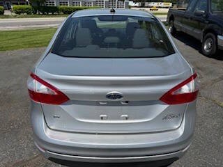 2017 Ford Fiesta Image 4