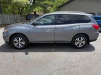 Image for 2017 Nissan Pathfinder S ID: 6538784